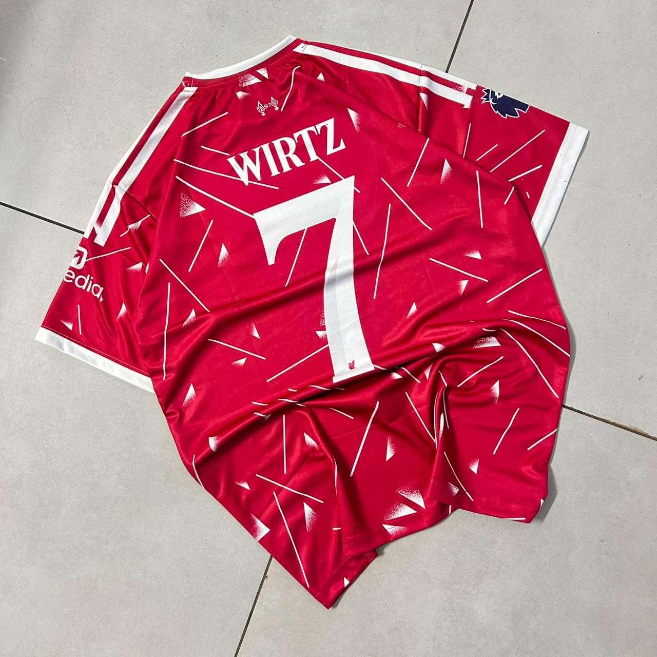 Liverpool 26/27 Home Kit - Thumbnail 4